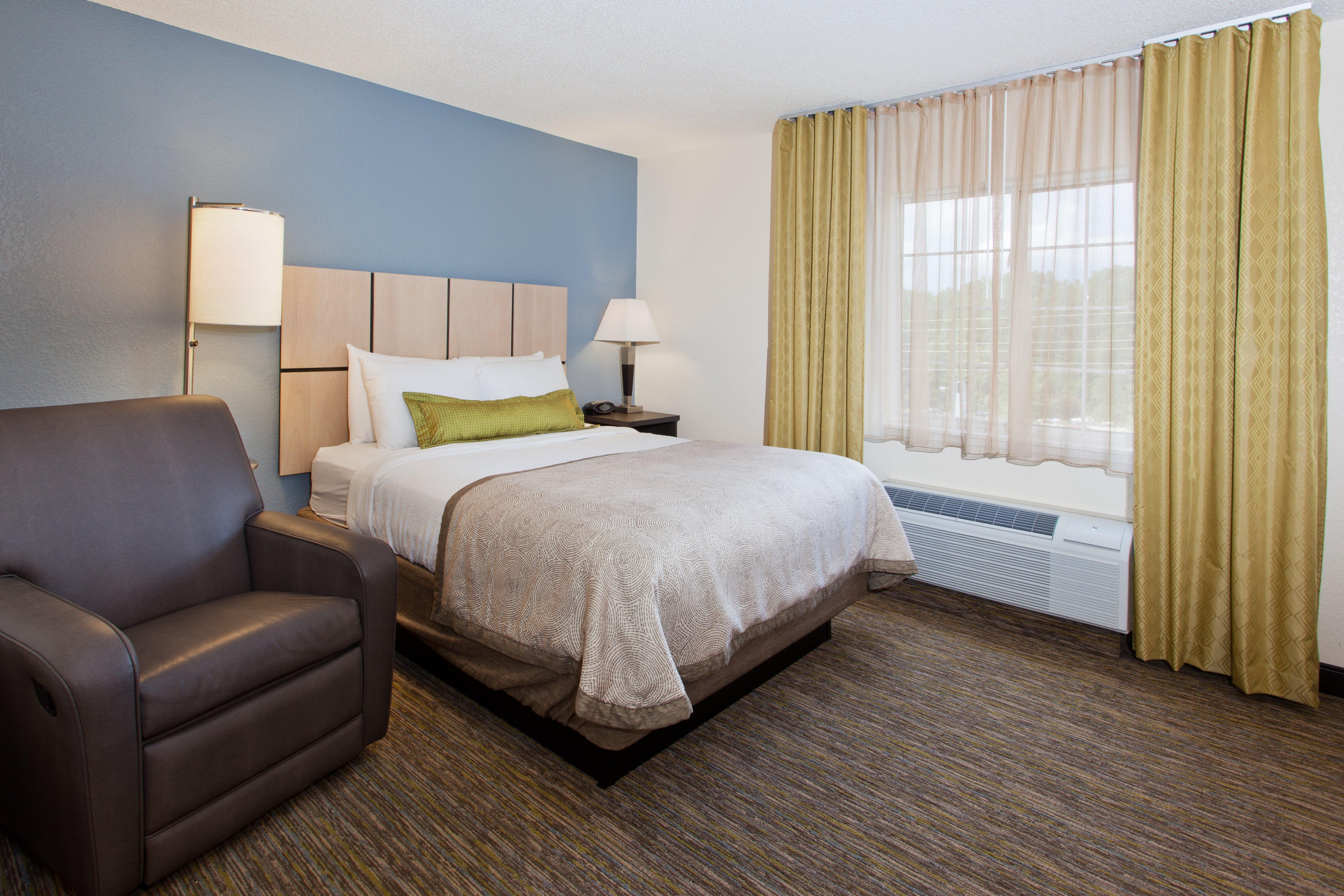Sonesta Simply Suites Huntsville Research Park Exterior foto