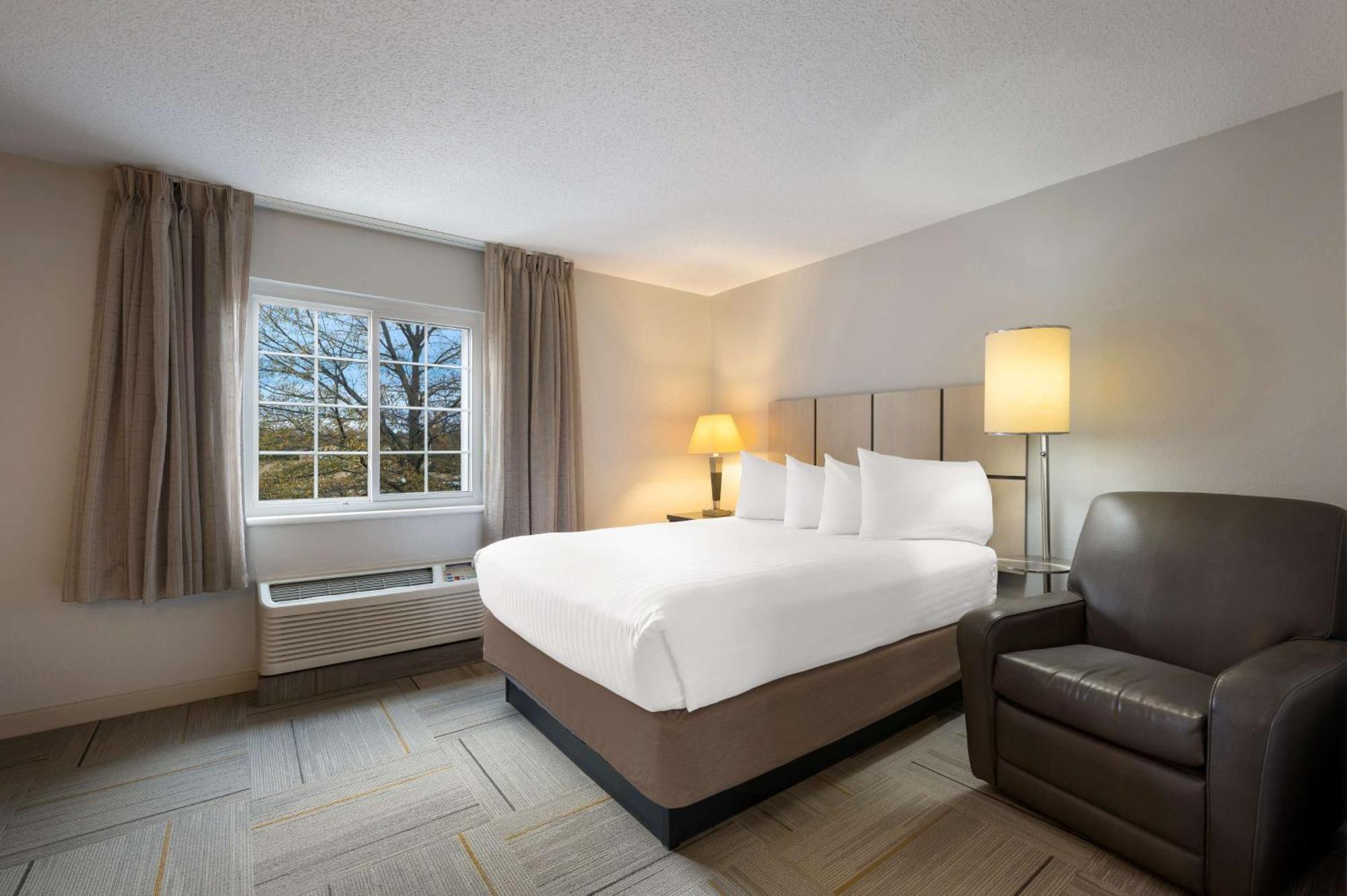 Sonesta Simply Suites Huntsville Research Park Exterior foto