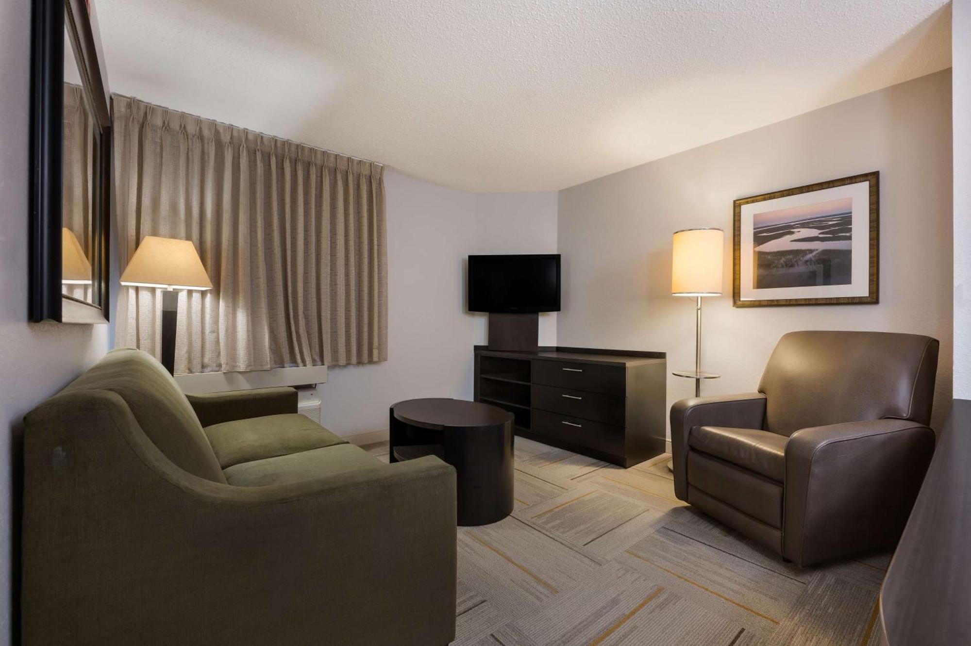Sonesta Simply Suites Huntsville Research Park Exterior foto