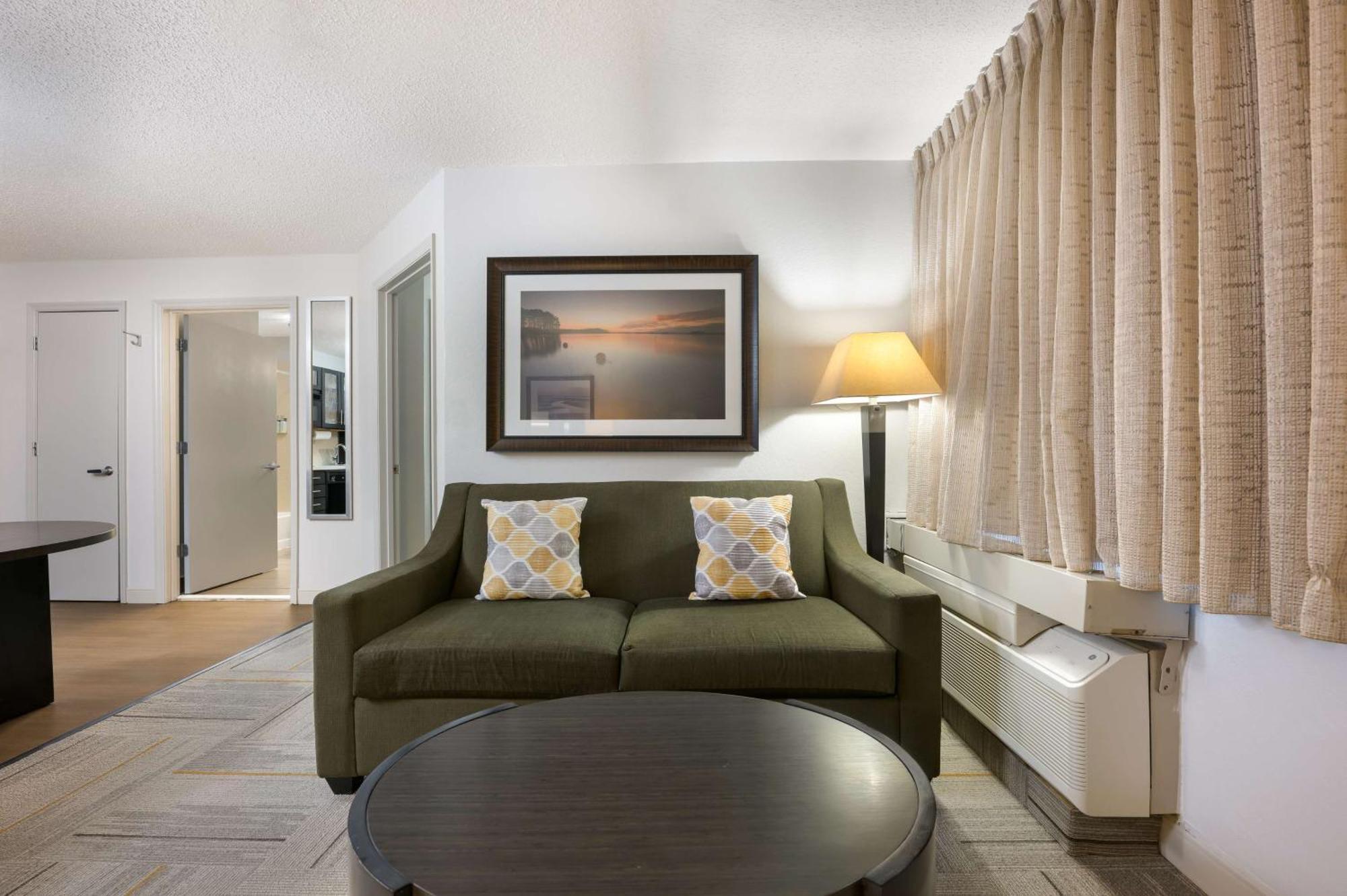 Sonesta Simply Suites Huntsville Research Park Exterior foto