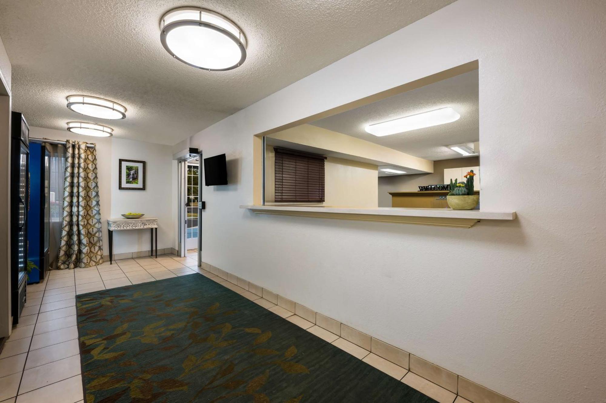 Sonesta Simply Suites Huntsville Research Park Exterior foto